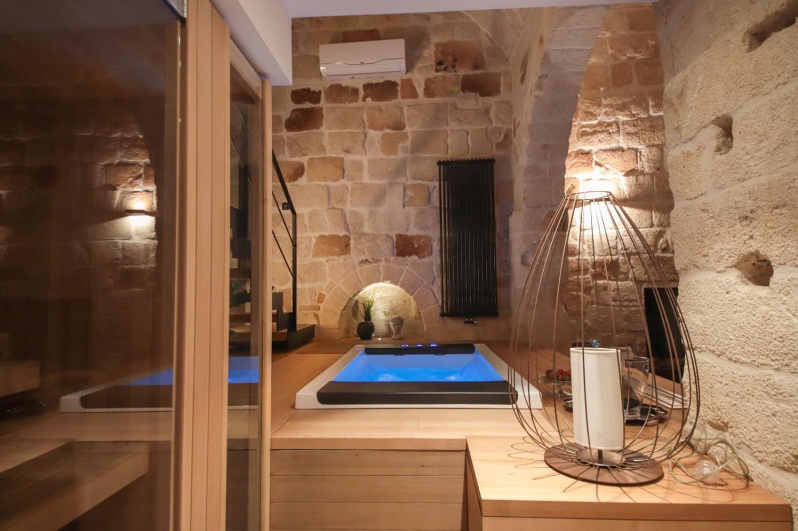 Suite & Spa Via Veneto Monopoli Exterior photo
